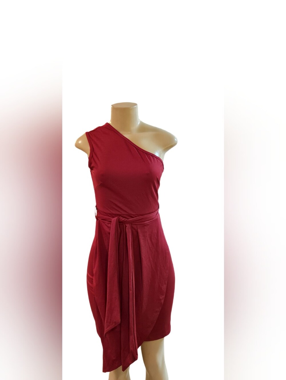NEW WITHOUT TAGS (NWOT) ❤️ Burgundy One-Shoulder Mini Dress